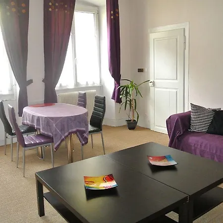 Appartement Quai Saint-nicolas 1 *